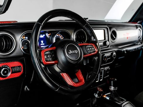 Used 2019 Jeep Wrangler Sport AWD/4WD image 12