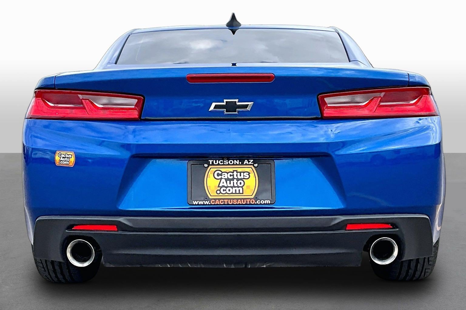 Used 2017 Chevrolet Camaro LS RWD image 4
