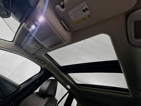 Used 2025 MAZDA CX-50 AWD 2.5 S w/ Premium Package image 26