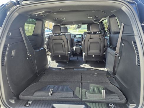 New 2026 Chrysler Pacifica Select image 11
