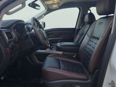 Used 2018 Nissan Titan Platinum Reserve w/ Platinum Utility Package AWD/4WD image 13