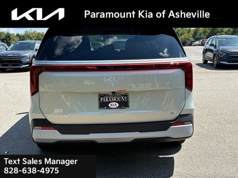 New 2026 Kia Carnival EX image 5