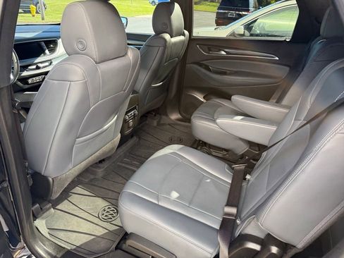 Used 2023 Buick Enclave Essence w/ Sport Touring Edition image 19