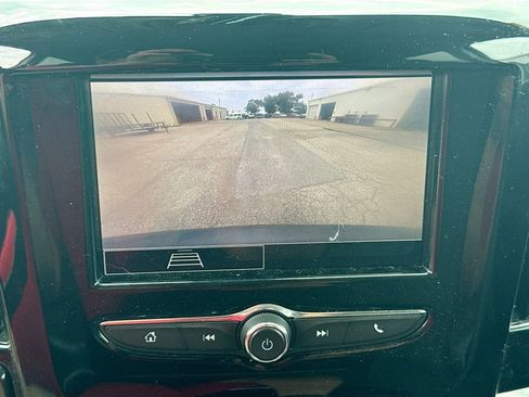 Used 2020 Chevrolet Traverse LS FWD image 17