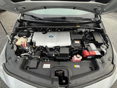 Used 2018 Toyota Prius Prime Plus FWD image 11