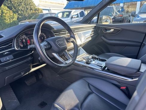 Used 2021 Audi Q7 3.0T Premium Plus w/ Executive Package image 9