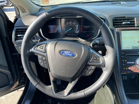 Used 2020 Ford Fusion Titanium image 26