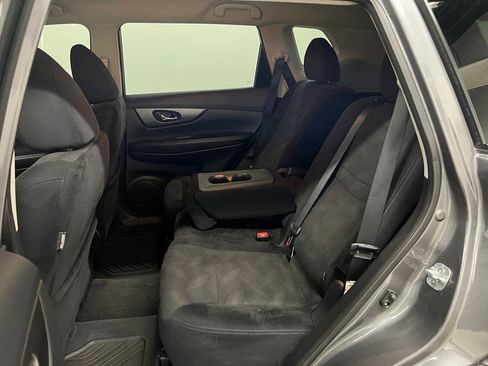 Used 2016 Nissan Rogue SV AWD/4WD image 29