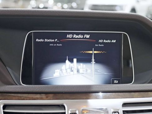 Used 2016 Mercedes-Benz E 350 4MATIC Wagon w/ Premium Package image 19