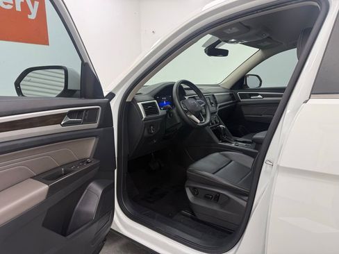 Used 2022 Volkswagen Atlas SE FWD image 12