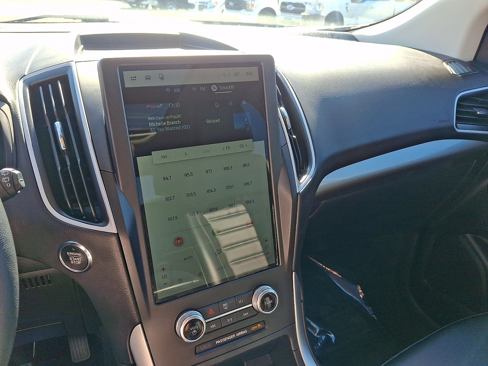 Certified 2024 Ford Edge SEL w/ Convenience Package AWD/4WD image 16