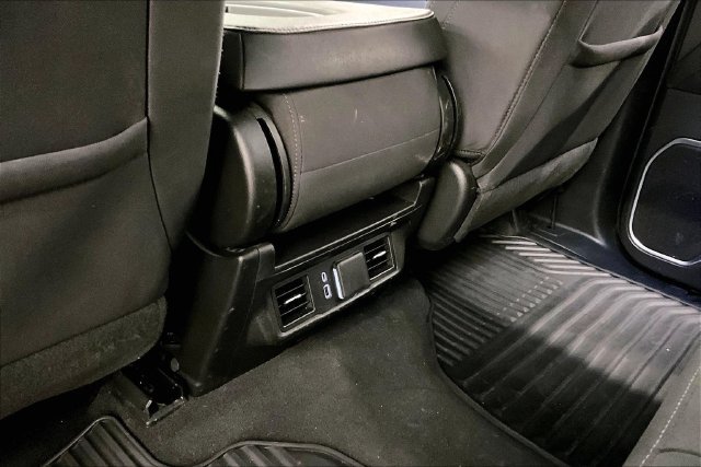 Used 2024 Chevrolet Silverado 1500 RST AWD/4WD image 32