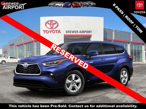 New 2026 Toyota Highlander XLE image 1