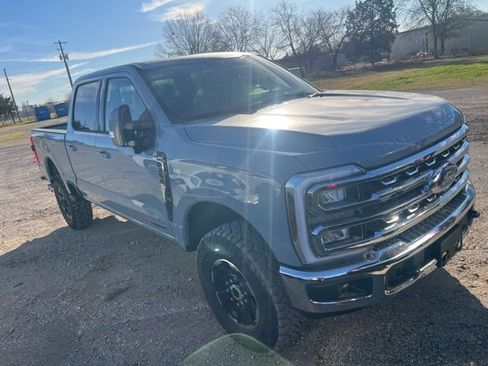 New 2026 Ford F250 Lariat w/ Tremor Off-Road Package image 4