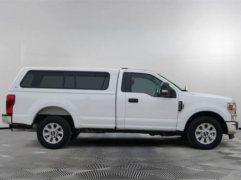 Certified 2022 Ford F350 XLT w/ XLT Value Package RWD image 4