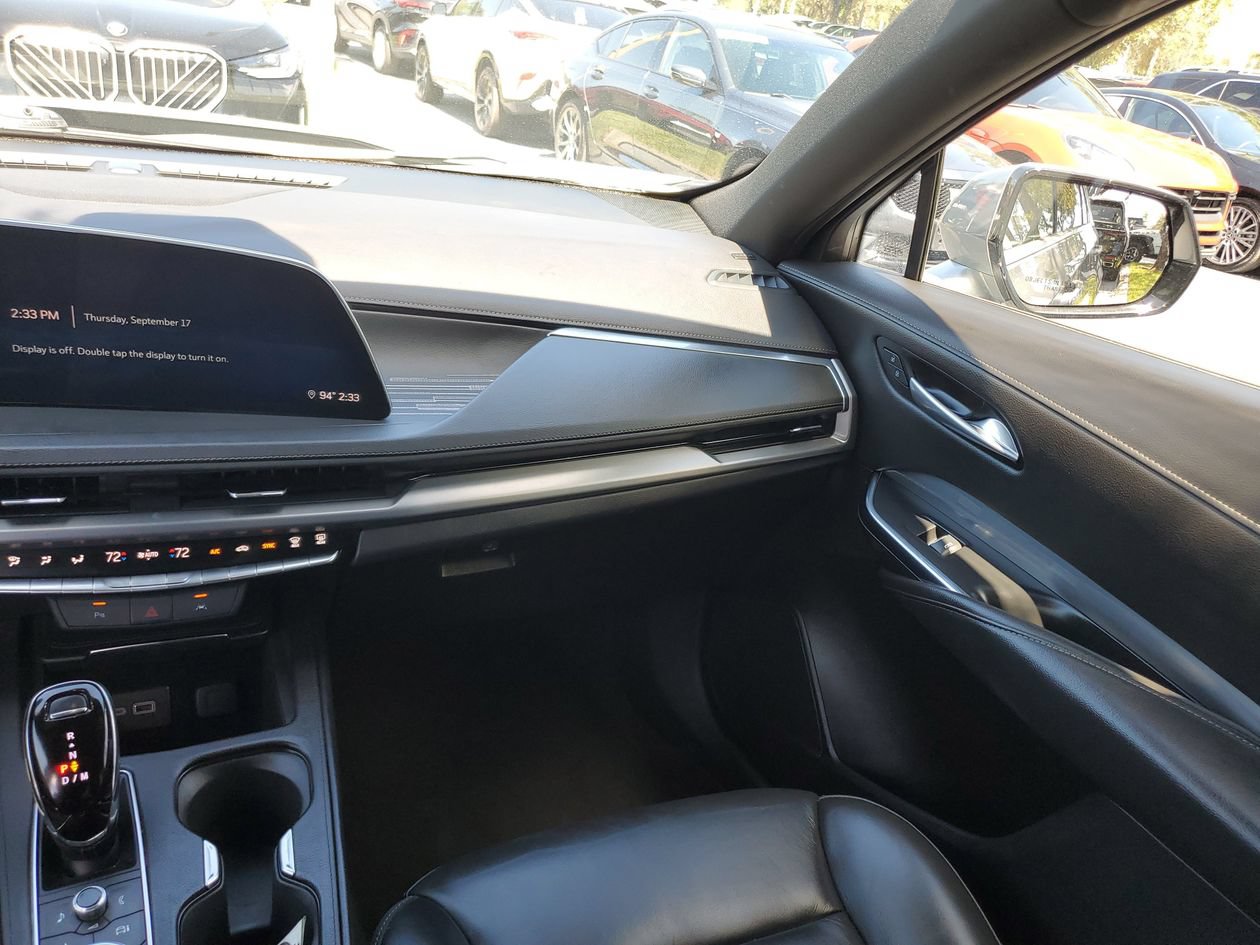 Used 2024 Cadillac XT4 Premium Luxury AWD/4WD image 15