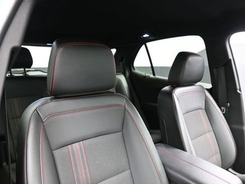 Used 2024 Chevrolet Equinox RS image 27