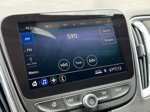 Used 2020 Chevrolet Malibu LT FWD image 14