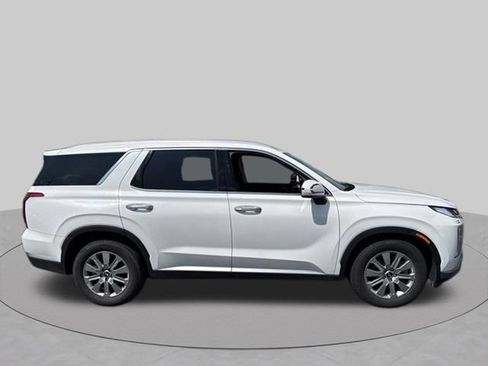 Used 2025 Hyundai Palisade SEL FWD image 4