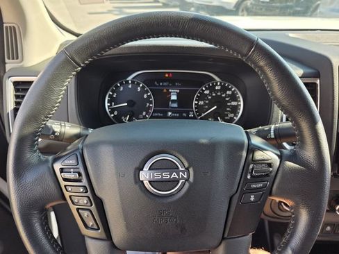 Used 2024 Nissan Frontier SV w/ Technology Package AWD/4WD image 25
