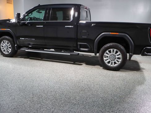 Used 2022 GMC Sierra 2500 Denali w/ Technology Package image 10