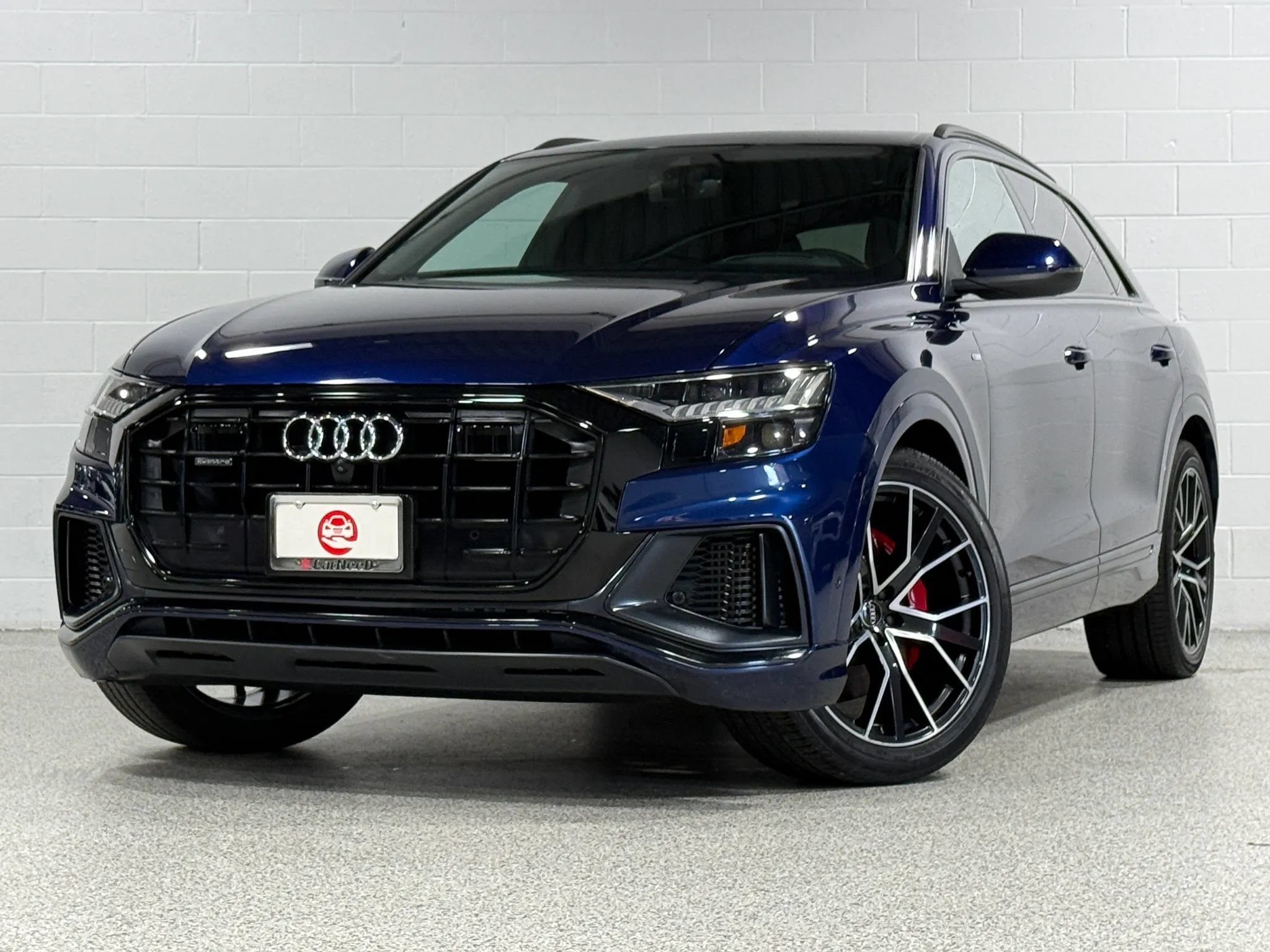 Used 2020 Audi Q8 Prestige w/ Prestige Package AWD/4WD image 2
