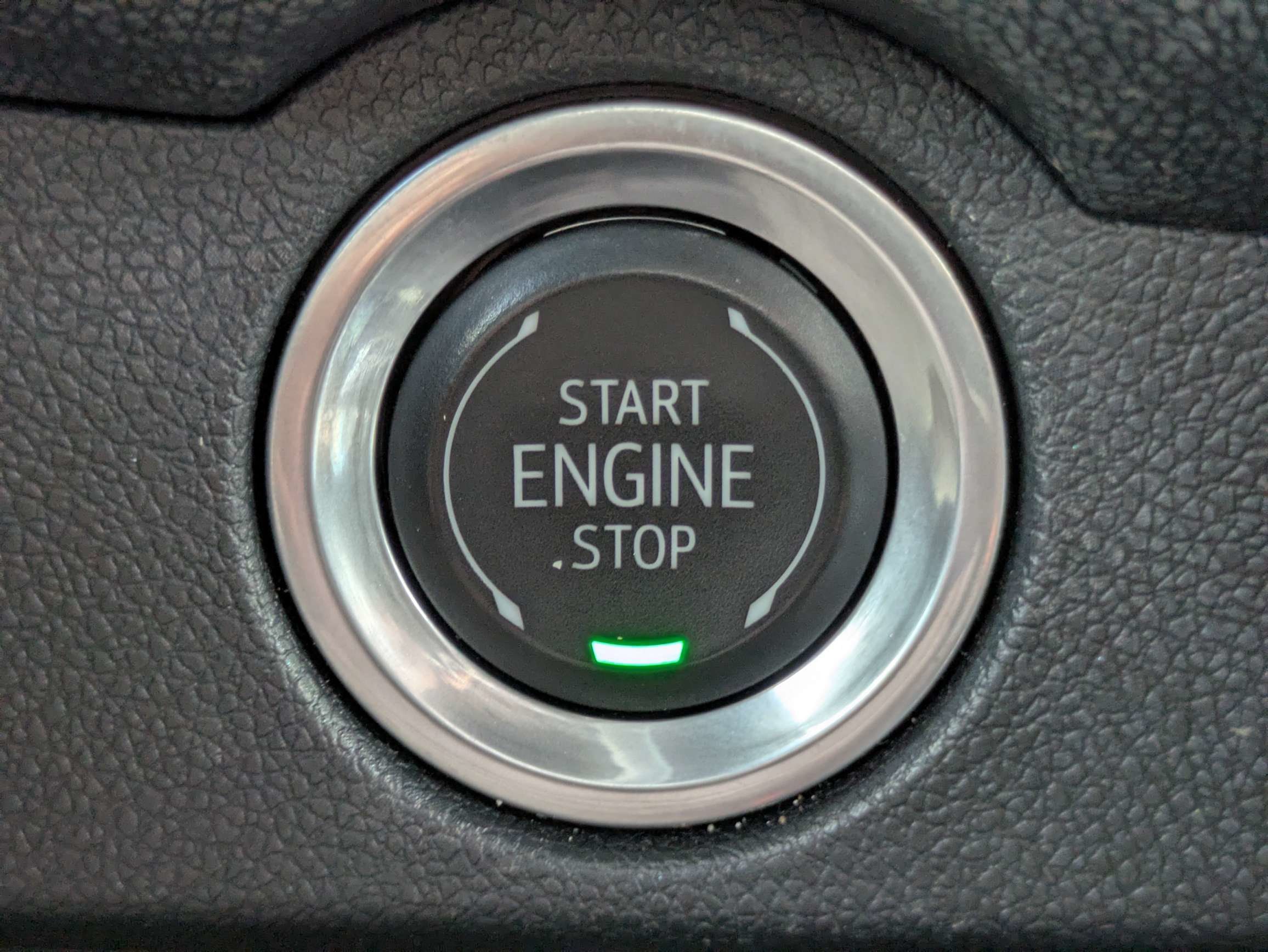Used 2024 Chevrolet Traverse RS FWD image 25