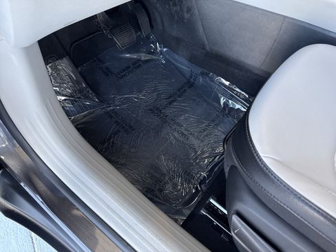 Used 2022 Jeep Compass Latitude w/ Sun and Sound Group image 19