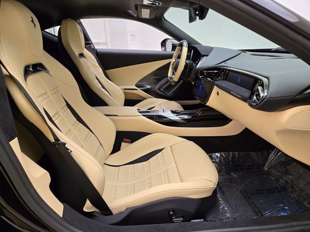Used 2025 Ferrari 12Cilindri RWD image 20