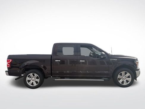 Used 2018 Ford F150 XLT w/ Equipment Group 302A Luxury image 4