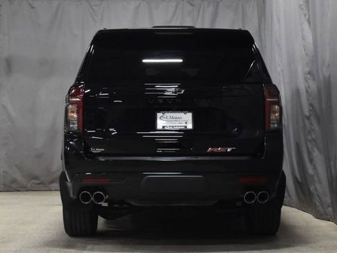 Used 2024 Chevrolet Suburban RST image 8