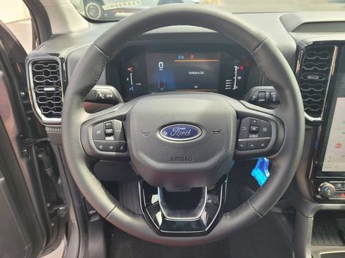 New 2026 Ford Ranger XLT w/ Equipment Group 301A High AWD/4WD image 9