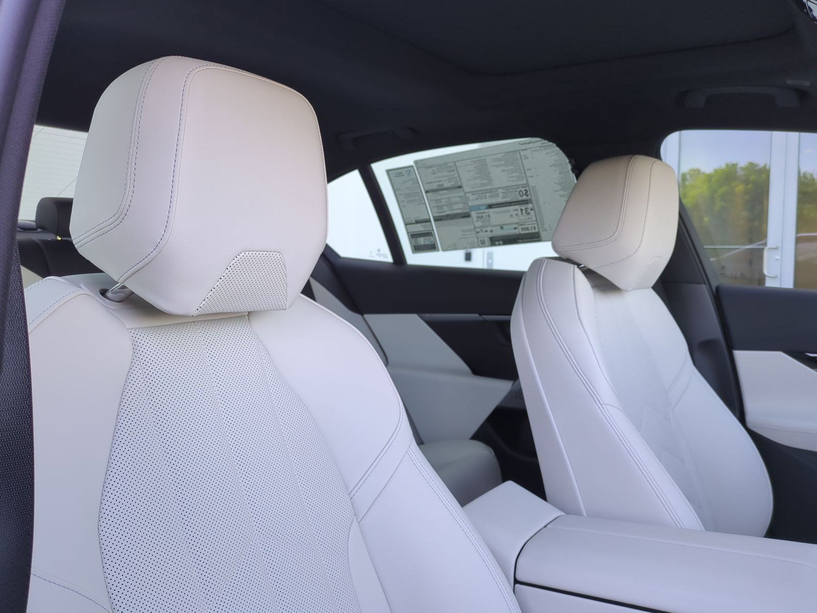 Certified 2027 BMW 530i w/ M Sport Package RWD image 32