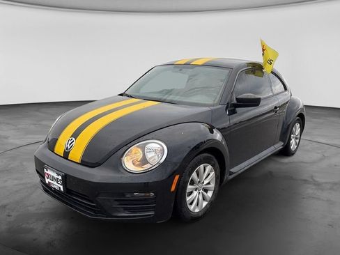 Used 2018 Volkswagen Beetle 2.0T S FWD image 5