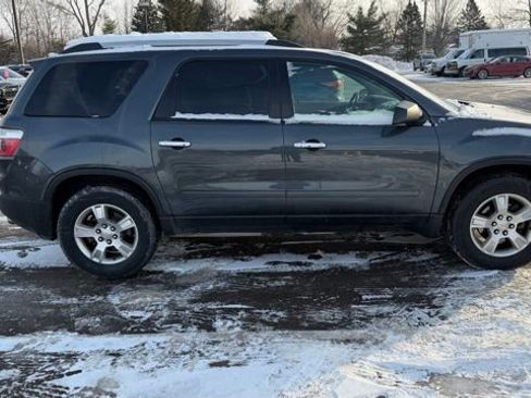 Used 2011 GMC Acadia SLE image 4
