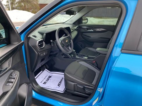 Used 2025 Chevrolet TrailBlazer LS w/ LS Convenience Package image 22