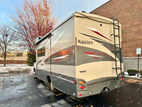 Used 2016 Mercedes-Benz Sprinter 3500 image 4