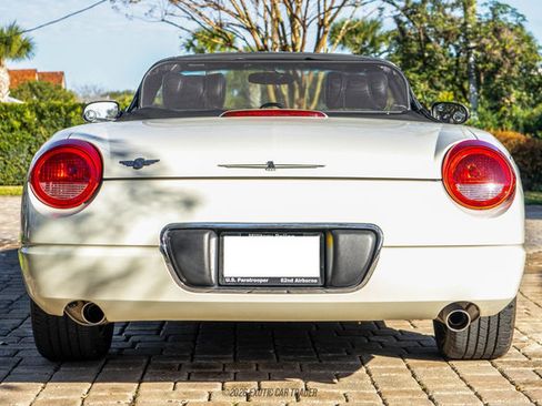 Used 2002 Ford Thunderbird Deluxe image 5