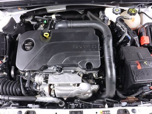 Used 2023 Chevrolet Malibu LT FWD image 37