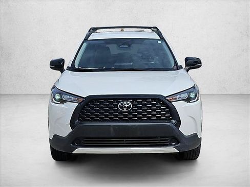 Certified 2025 Toyota Corolla Cross LE FWD image 2