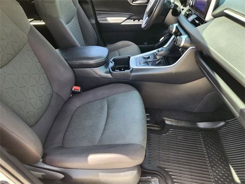 Used 2023 Toyota RAV4 XLE image 15