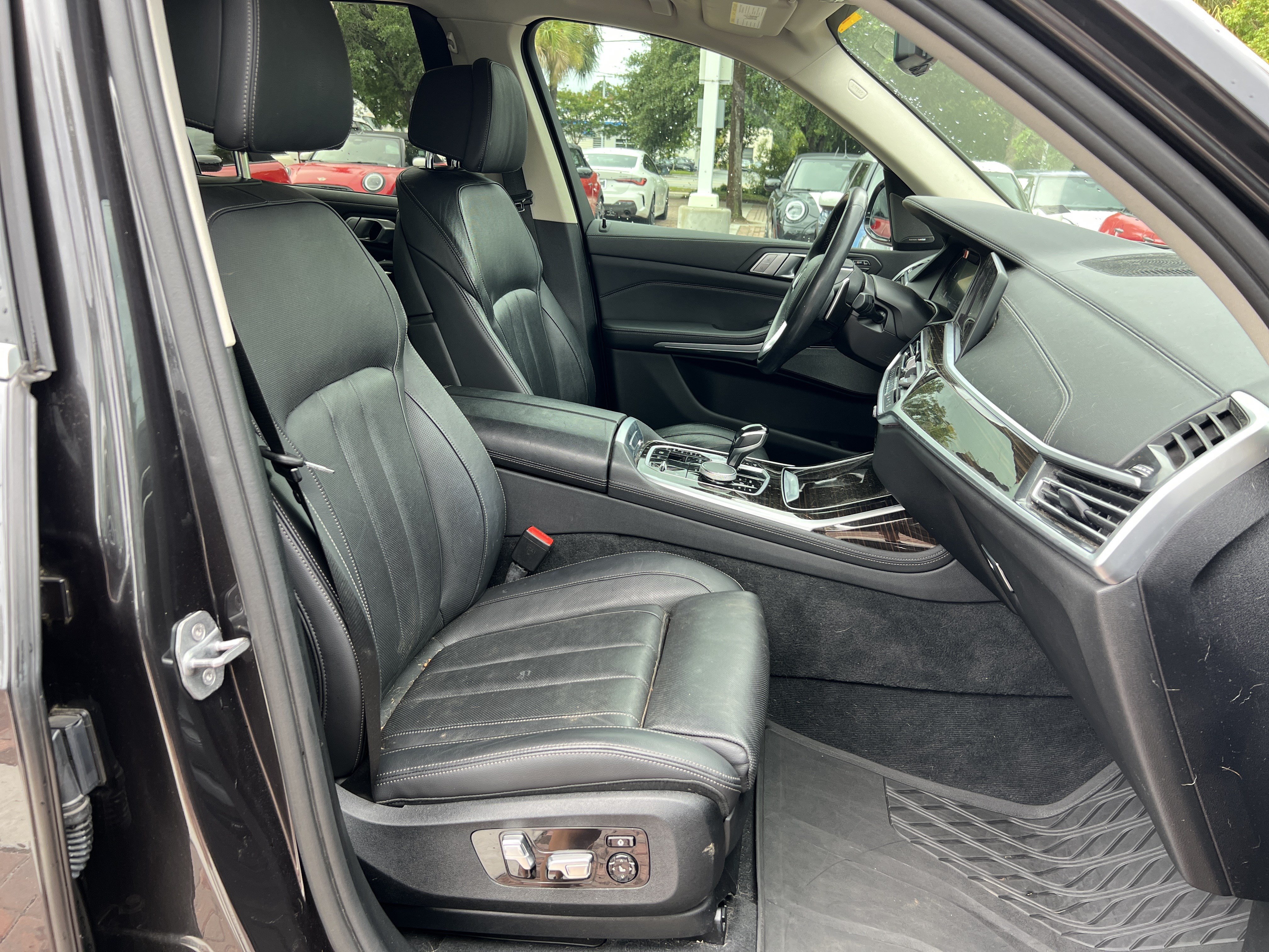 Used 2020 BMW X7 xDrive40i w/ Premium Package AWD/4WD image 34