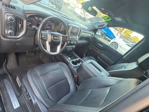 Used 2022 GMC Sierra 1500 SLT w/ SLT Premium Package AWD/4WD image 11