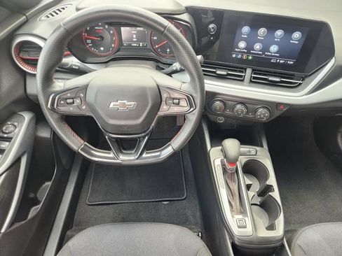 Used 2024 Chevrolet Trax RS w/ Driver Confidence Package FWD image 26