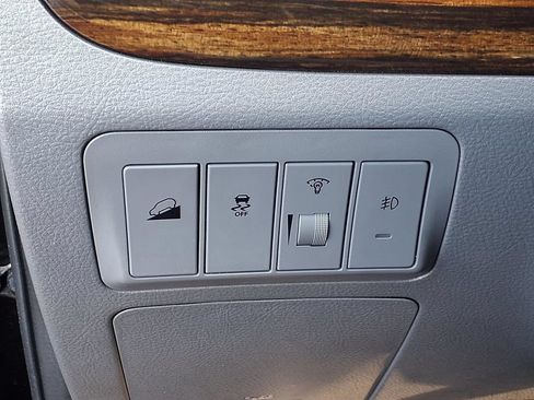 Used 2012 Hyundai Santa Fe SE FWD image 5