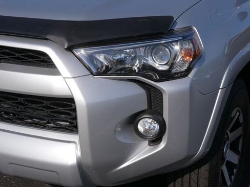 Used 2017 Toyota 4Runner TRD Off-Road Premium AWD/4WD image 16
