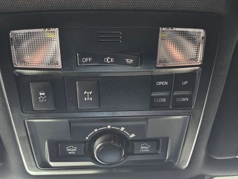 Used 2019 Toyota Tacoma TRD Off-Road image 37