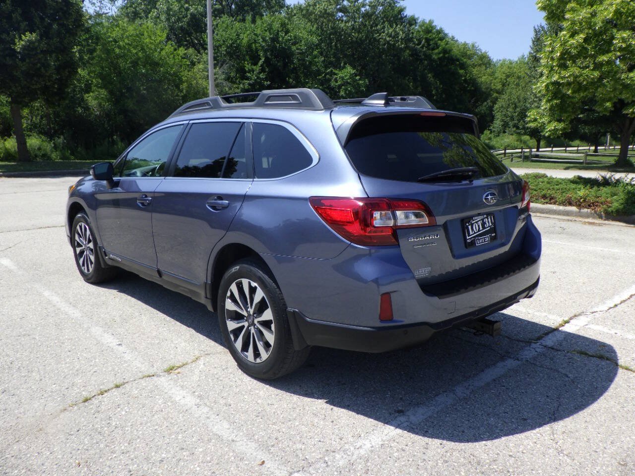 Used 2017 Subaru Outback 3.6R Limited AWD/4WD image 5