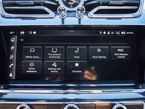Used 2025 Bentley Bentayga Extended Wheelbase AWD/4WD image 75