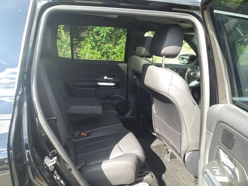 Certified 2024 Mercedes-Benz GLB 250 image 12